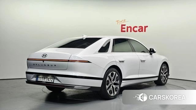 Hyundai Grandeur (GN7) id 4584809 из Кореи 12