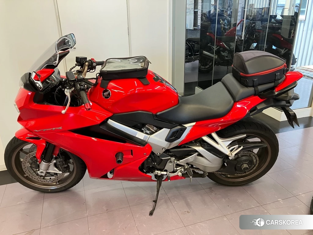 Проданный Honda VFR800F 2015 из Японии, фото 2