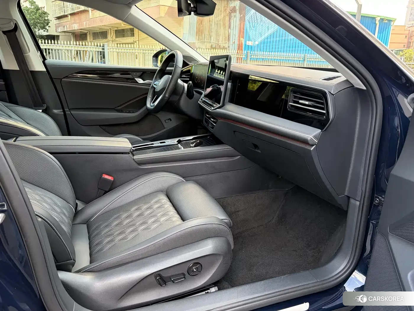Volkswagen Magotan id 4576644 из Китая 12