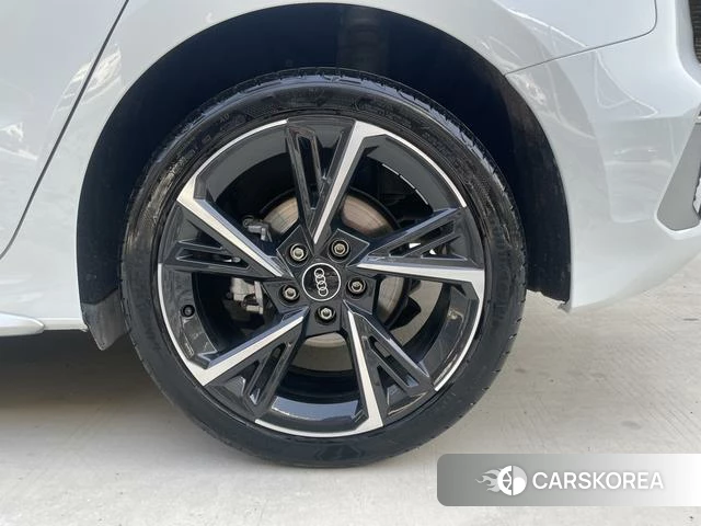 Audi A3 id 4291074 из Китая 12