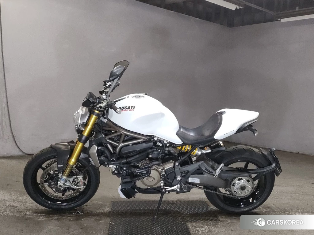 Проданный Ducati MONSTER 1200 S 2014 из Японии