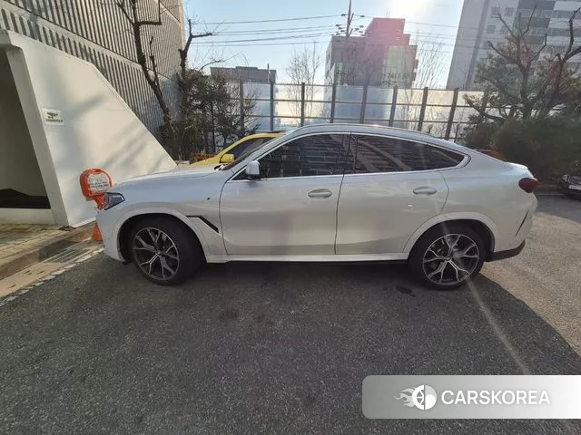 BMW X6 (G06) 2021 Белый из Кореи, фото 2