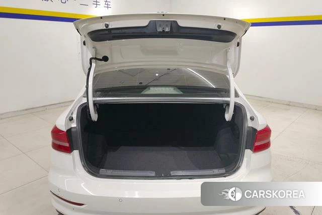 Volkswagen Lavida id 4205679 из Китая 9