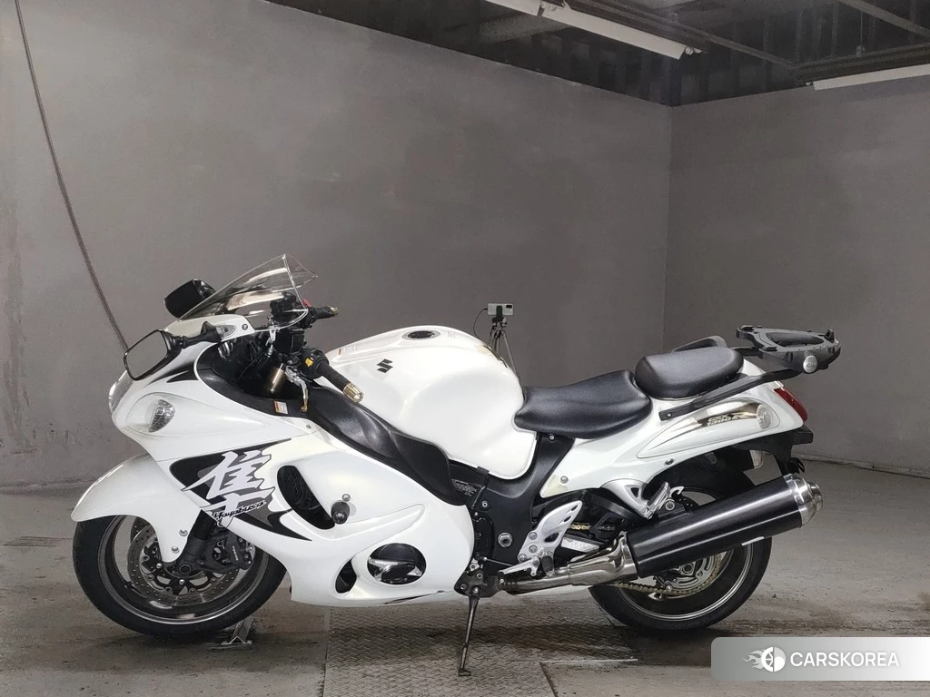 Проданный Suzuki GSX1300R HAYABUSA 2012 из Японии, фото 2