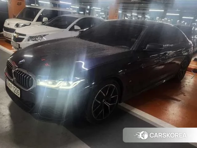 BMW 5 Series (G30) 2023 Черный из Кореи, фото 5