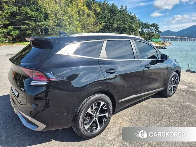 Kia Sportage 5th Generation Hybrid 2023 Черный из Кореи, фото 5