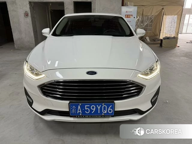 Ford Mondeo 2021 Белый из Китая, фото 2