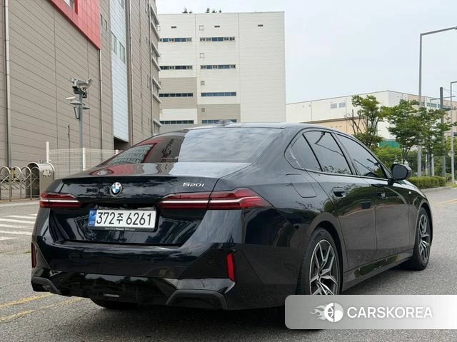 BMW 5 Series (G60) id 4630296 из Кореи 12