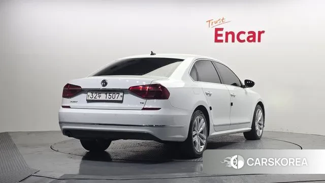 Volkswagen The New Passat id 3568426 из Кореи 12