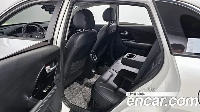 Kia The New Niro id 2686798 из Кореи 12