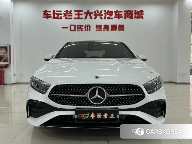 Mercedes-Benz Class A 2024 Белый из Китая, фото 3