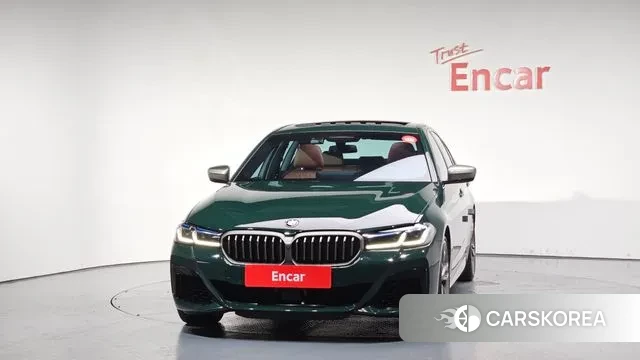 BMW 5 Series (G30) id 3384833 из Кореи 12