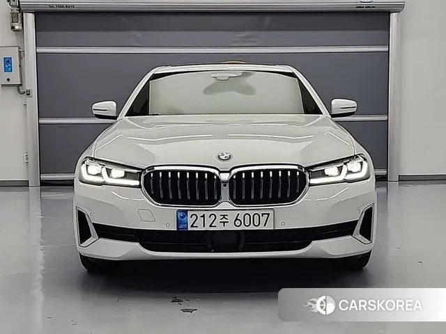 BMW 5 Series (G30) id 3031824 из Кореи 12