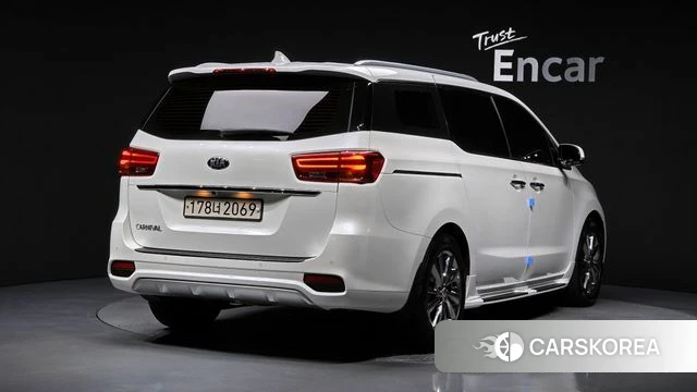 Kia The New Carnival id 4632919 из Кореи 12