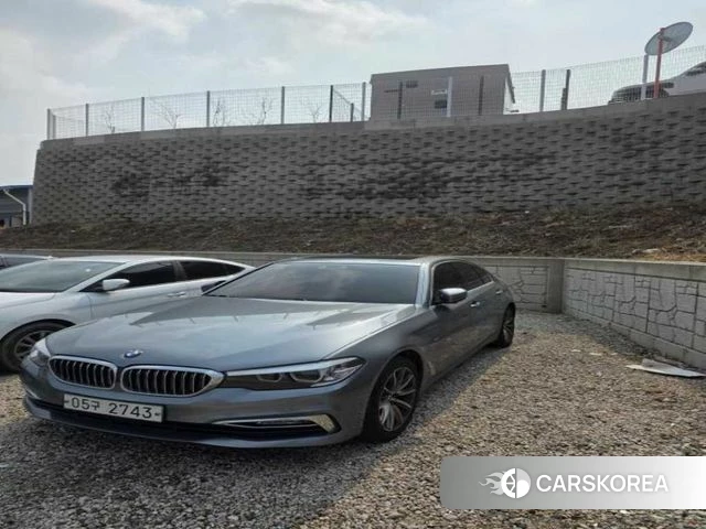 BMW 5 Series (G30) id 3808231 из Кореи 9