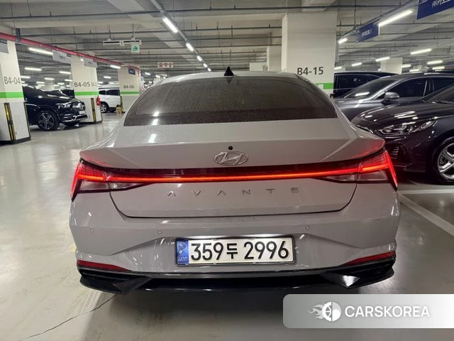 Hyundai Avante (CN7) 2021 Серебристо-серый из Кореи, фото 5