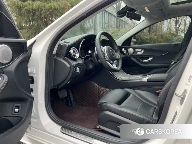Mercedes-Benz Class C 2021 Белый из Китая, фото 3