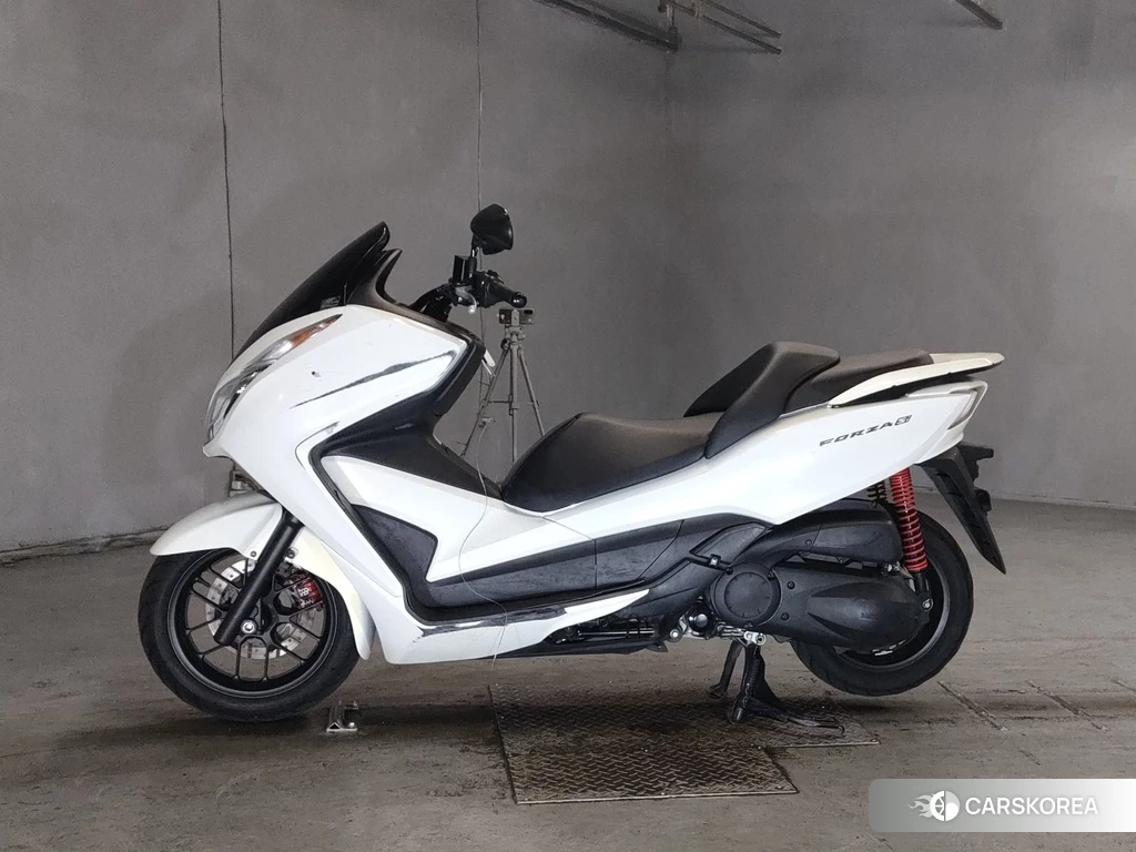 Проданный Honda FORZA 2013 из Японии, фото 2
