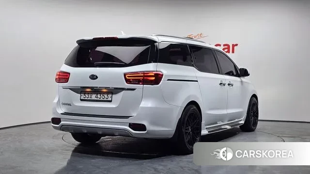 Kia The New Carnival id 3588515 из Кореи 12