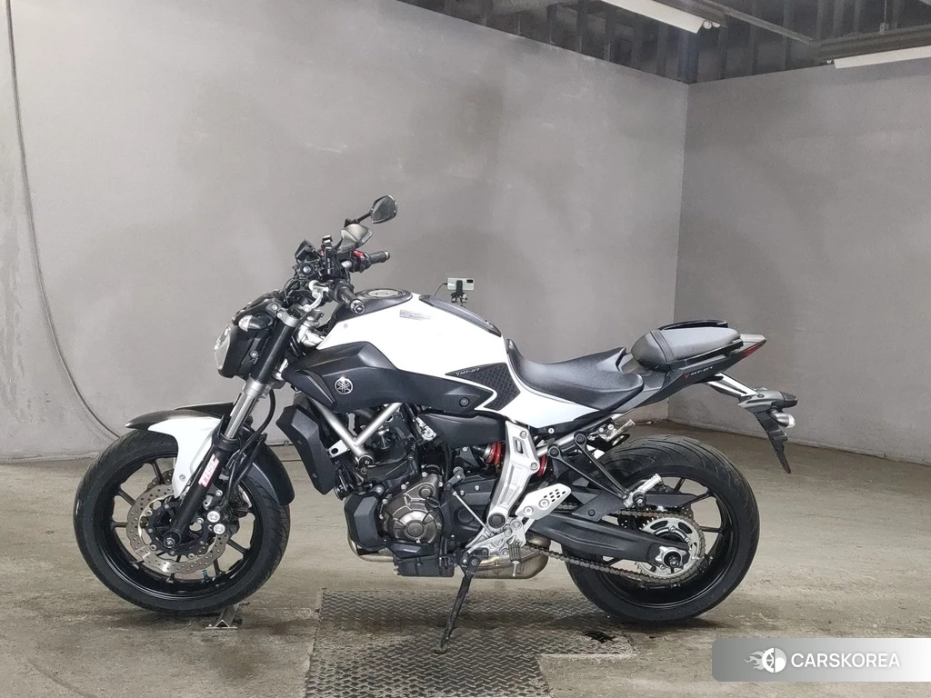 Проданный Yamaha MT-07 id 4163092 из Японии, фото 2