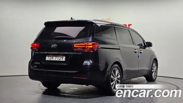 Kia The New Carnival id 2708485 из Кореи 12