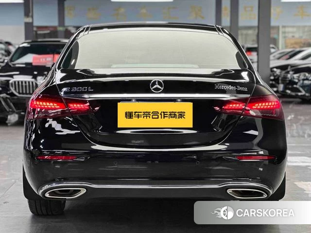 Mercedes-Benz E-class 2023 Черный из Китая, фото 2
