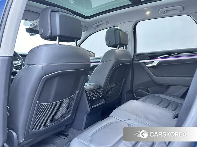 Volkswagen Touareg 2020 Синий из Китая, фото 4