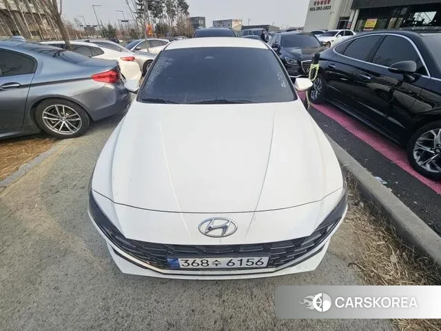 Hyundai The New Avante (CN7) 2022 Белый из Кореи, фото 4