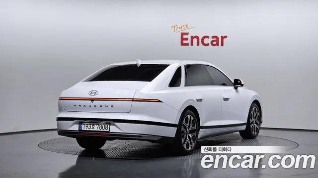 Hyundai Grandeur (GN7) id 2837531 из Кореи 12