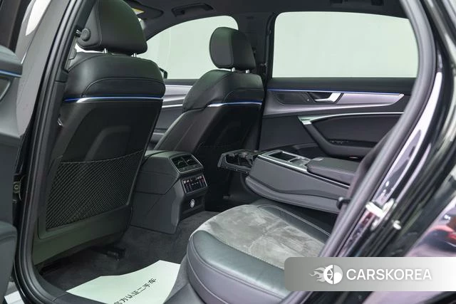 Audi A6L id 4275766 из Китая 12