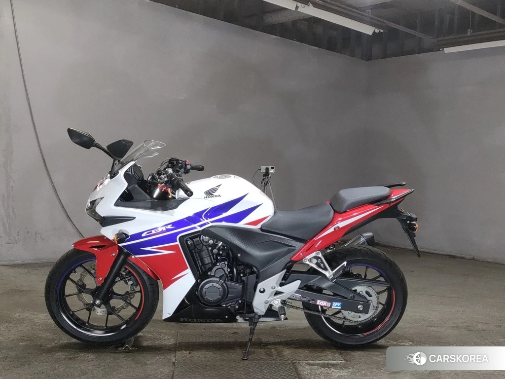 Проданный Honda CBR400R 2013 из Японии