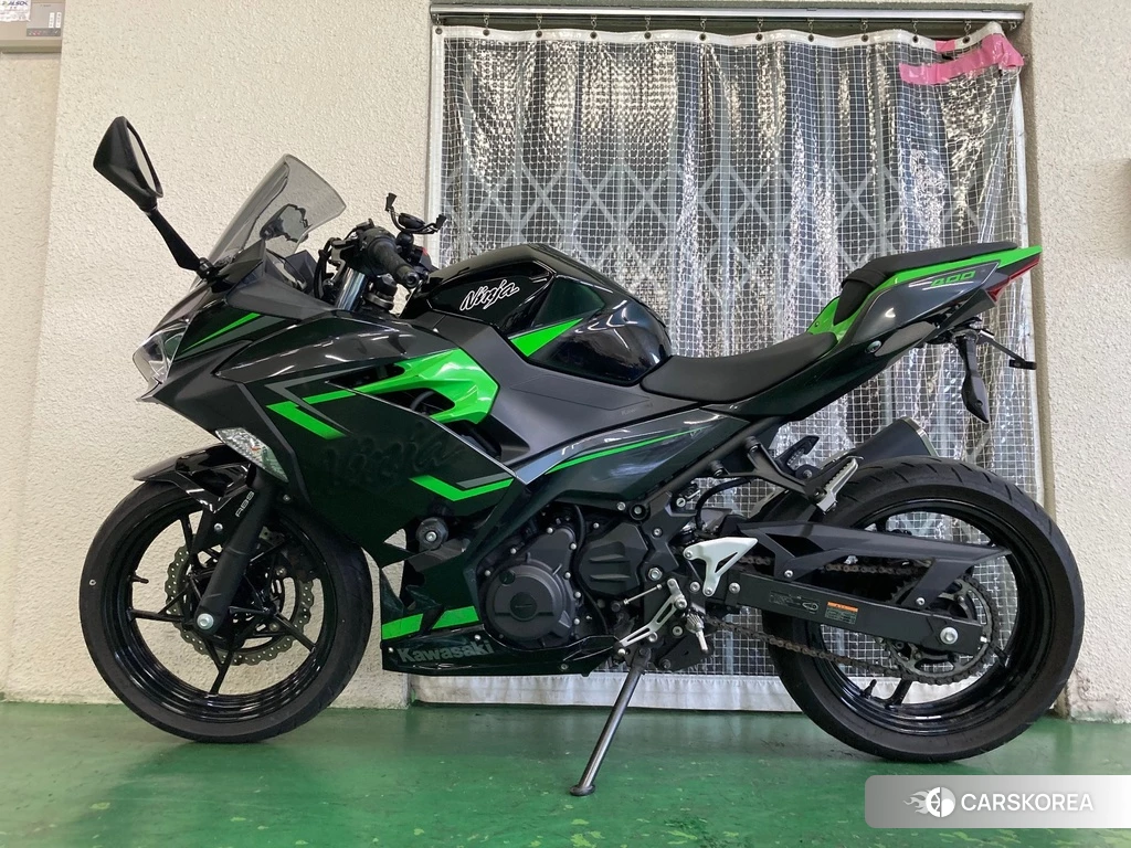 Проданный Kawasaki Ninja 400-2 2018 из Японии, фото 2