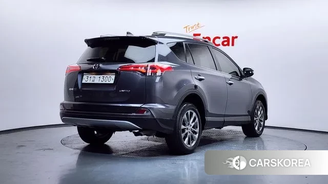 Toyota RAV4 id 3766895 из Кореи 12