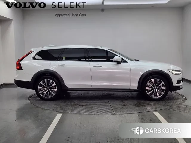 Volvo V90 Cross-Country id 2883732 из Кореи 12