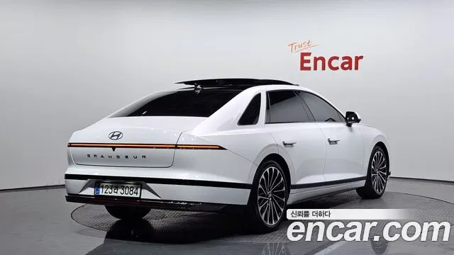 Hyundai Grandeur (GN7) id 2675915 из Кореи 12