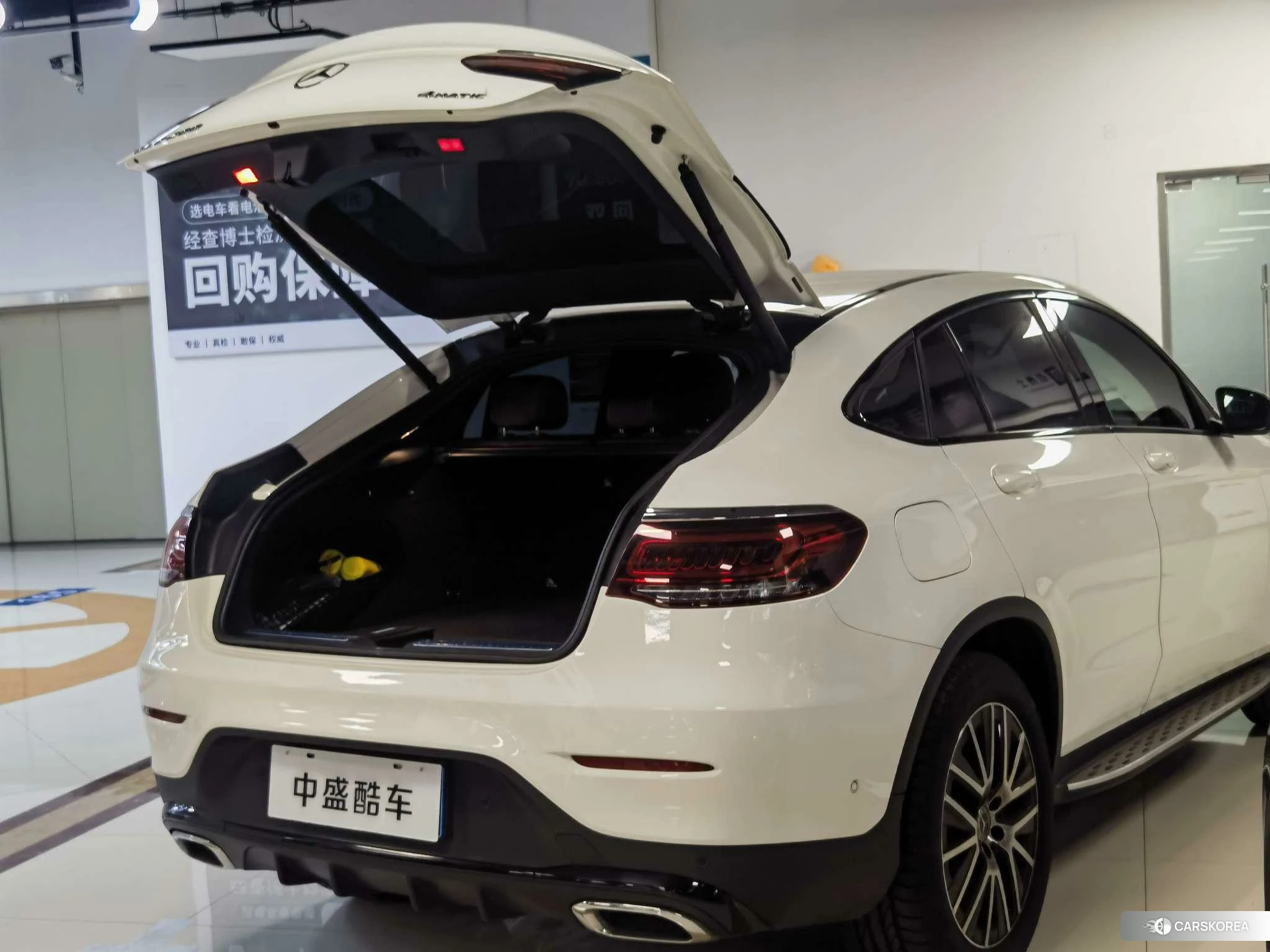 Mercedes-Benz GLC Coupe 2022 Белый из Китая, фото 5