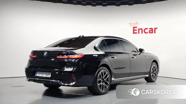 BMW 7 Series (G70) id 3272900 из Кореи 12