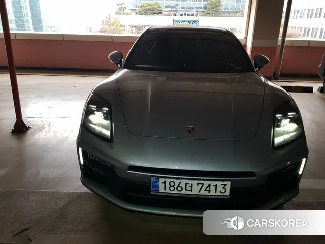 Porsche Panamera (976) 2024 Серебряный из Кореи, фото 2