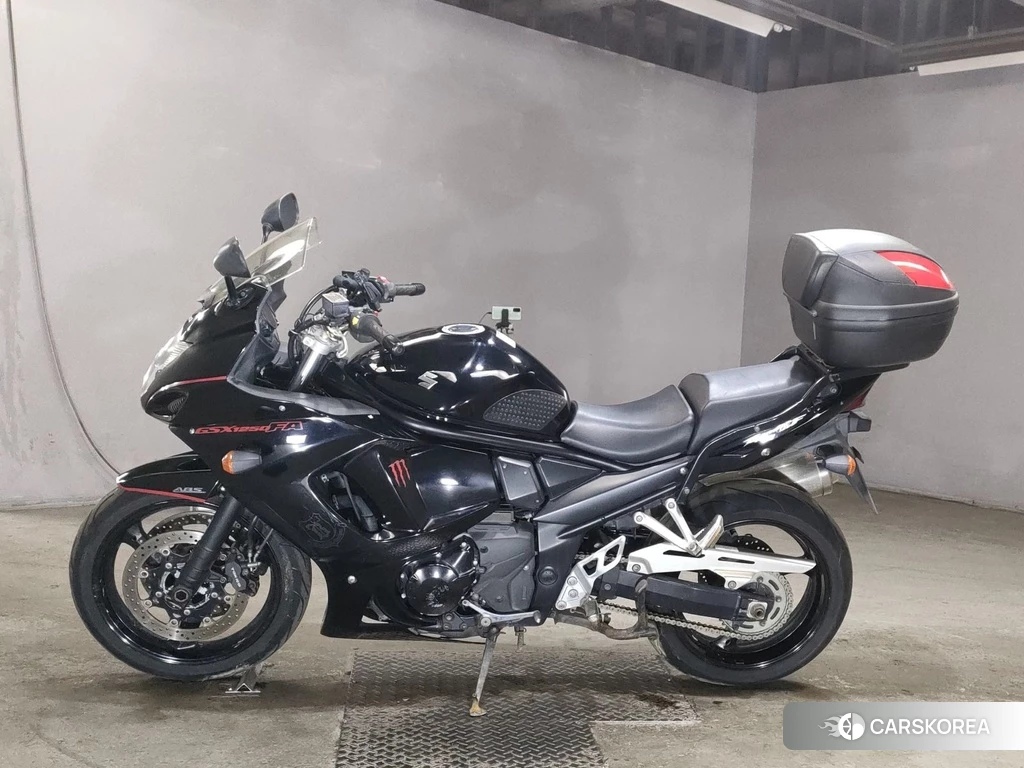 Проданный Suzuki BANDIT 1250F 2011 из Японии, фото 2
