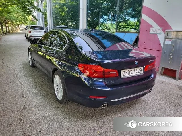 BMW 5 Series (G30) id 3044694 из Кореи 10