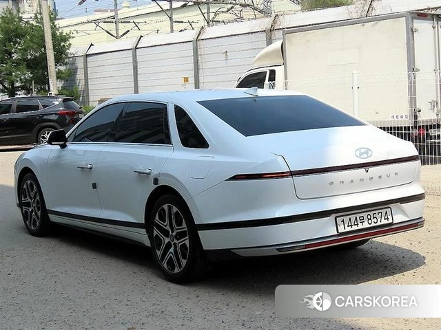 Hyundai Grandeur Hybrid (GN7) id 3940679 из Кореи 12