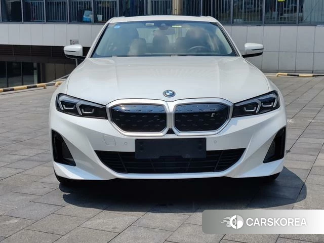 BMW i3 2025 Белый из Китая, фото 2
