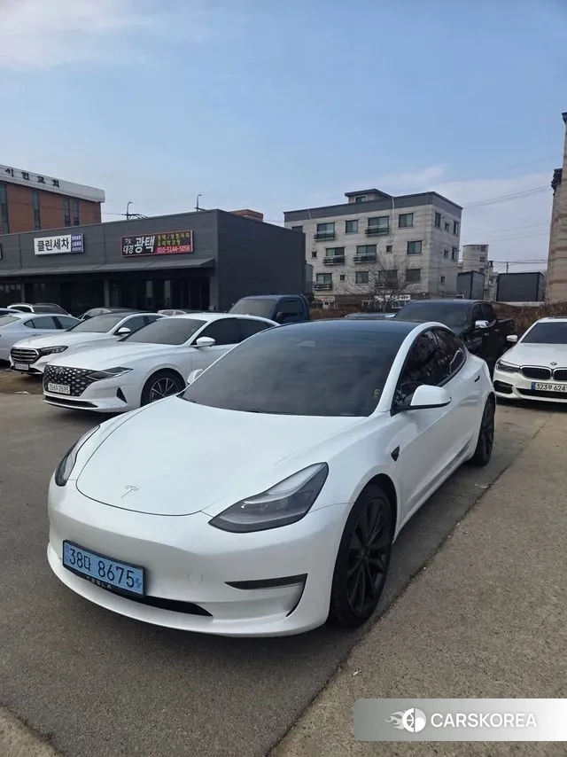 Tesla Model 3 2021 Белый из Кореи, фото 2