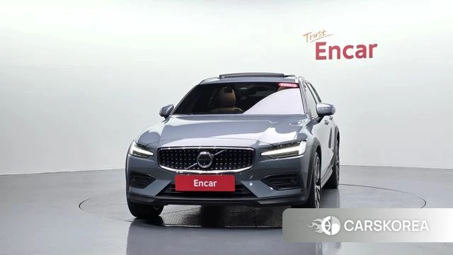 Volvo V60 Cross-Country 2nd Generation id 4774321 из Кореи 12
