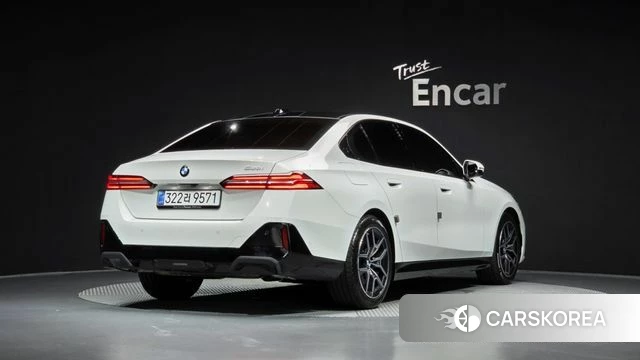 BMW 5 Series (G60) id 4479916 из Кореи 12
