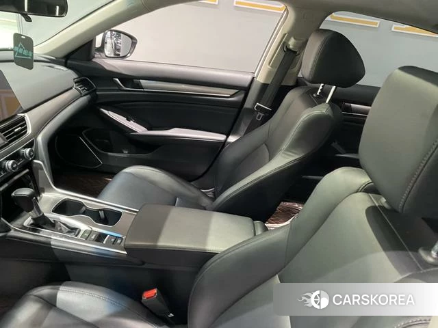 Honda Accord id 4299858 из Китая 12
