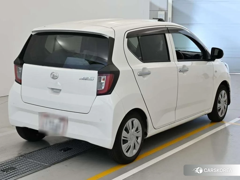 Daihatsu Mira e:S 2023 из Японии, фото 2