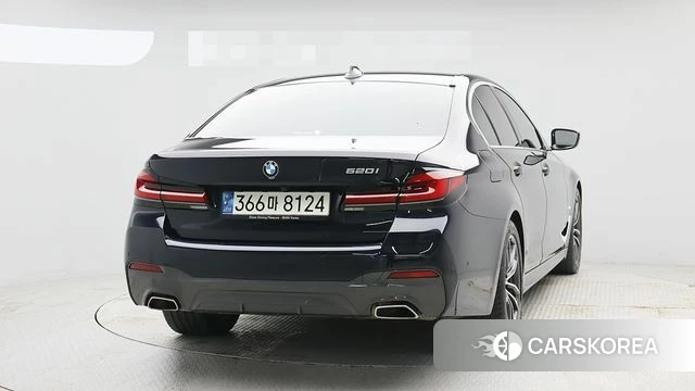 BMW 5 Series (G30) id 3872507 из Кореи 12