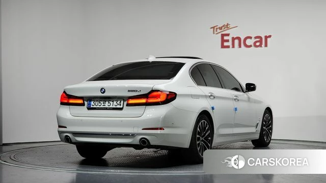 BMW 5 Series (G30) id 4371982 из Кореи 12