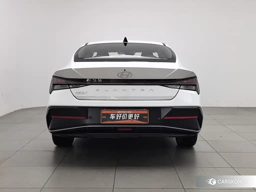 Hyundai Elantra id 4654587 из Китая 12